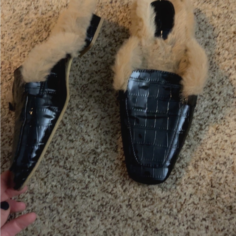 Women’s shoes